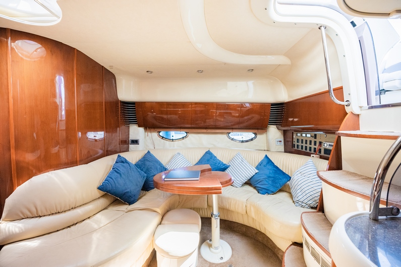 Fairline Targa 43 gallery 9