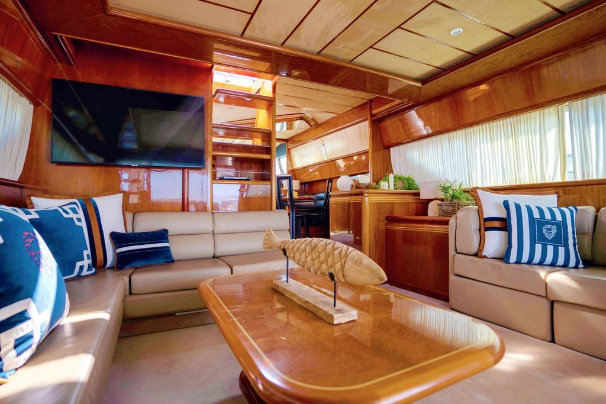 Ferretti 70 gallery 2