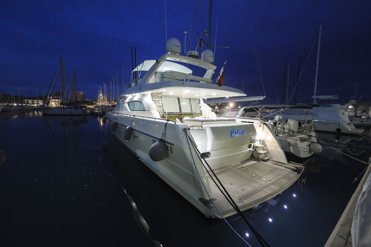 Ferretti 70 gallery 9