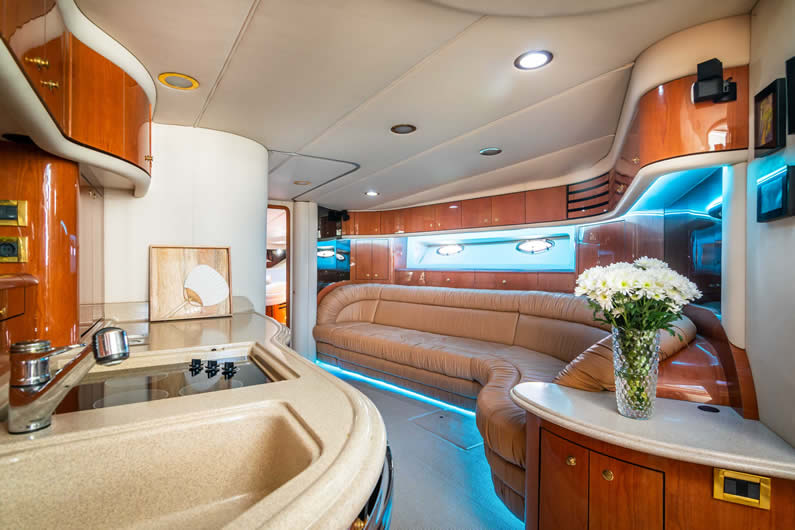 Sea Ray 540 Sundancer gallery 6