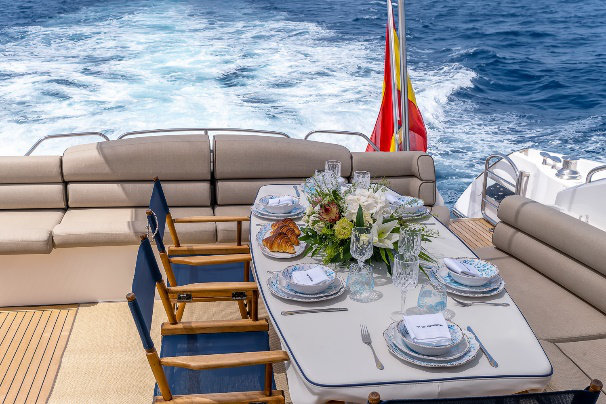 Sunseeker Predator 72 gallery 2