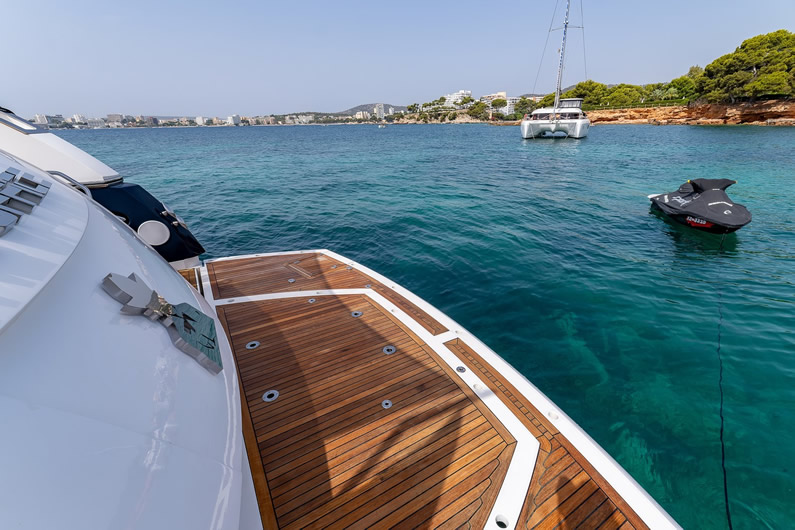 Sunseeker Predator 72 gallery 7