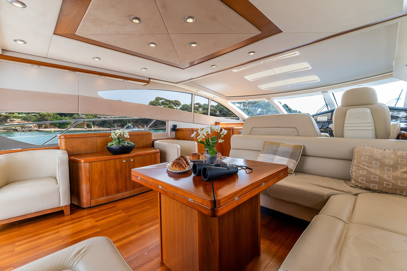 Sunseeker Predator 72 gallery 9